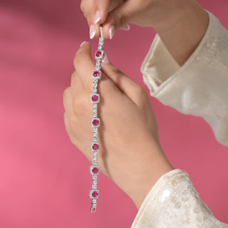 Scarlet Poise Diamond Bracelet