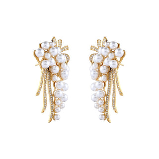 Vineyard-Pearl-And-Diamond-Earrings